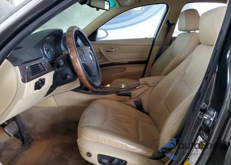 2006 BMW 330 I z USA, uszkodzony, nr VIN WBAVB33516KS38250